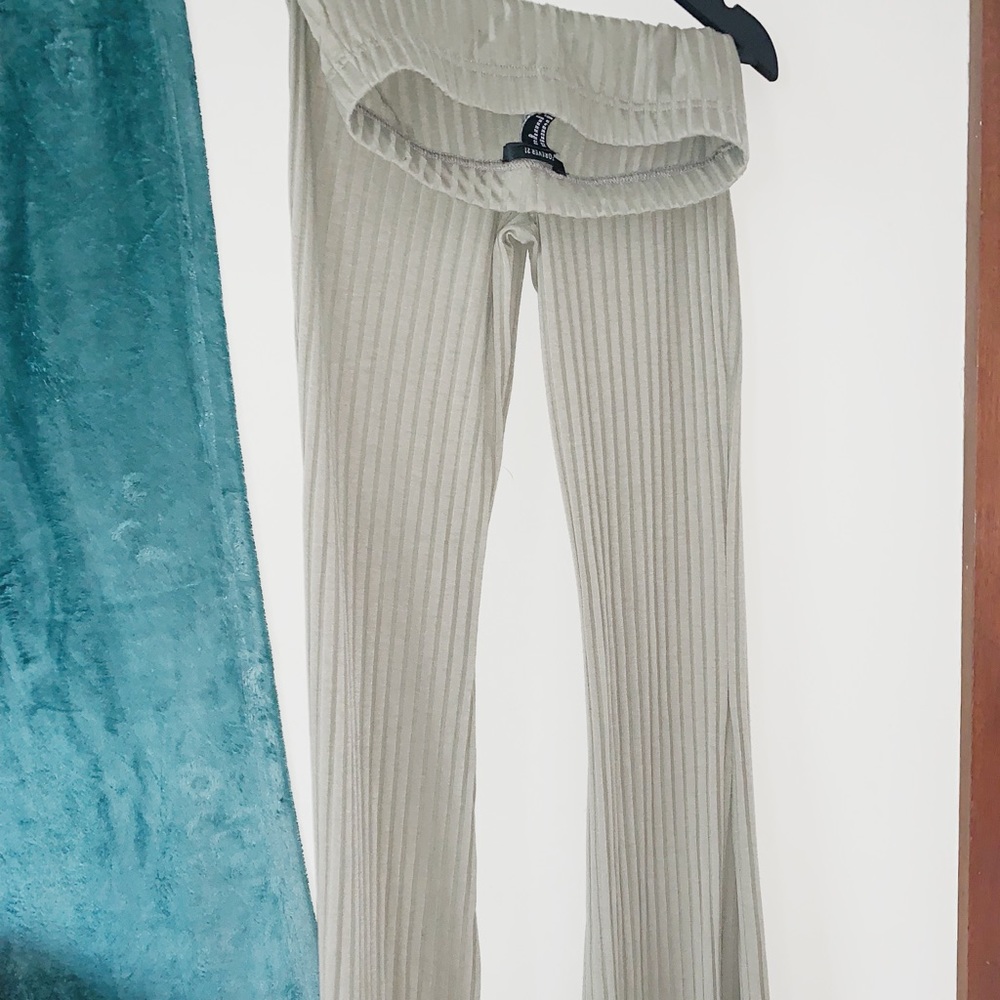 high waisted flowy ribbed pants